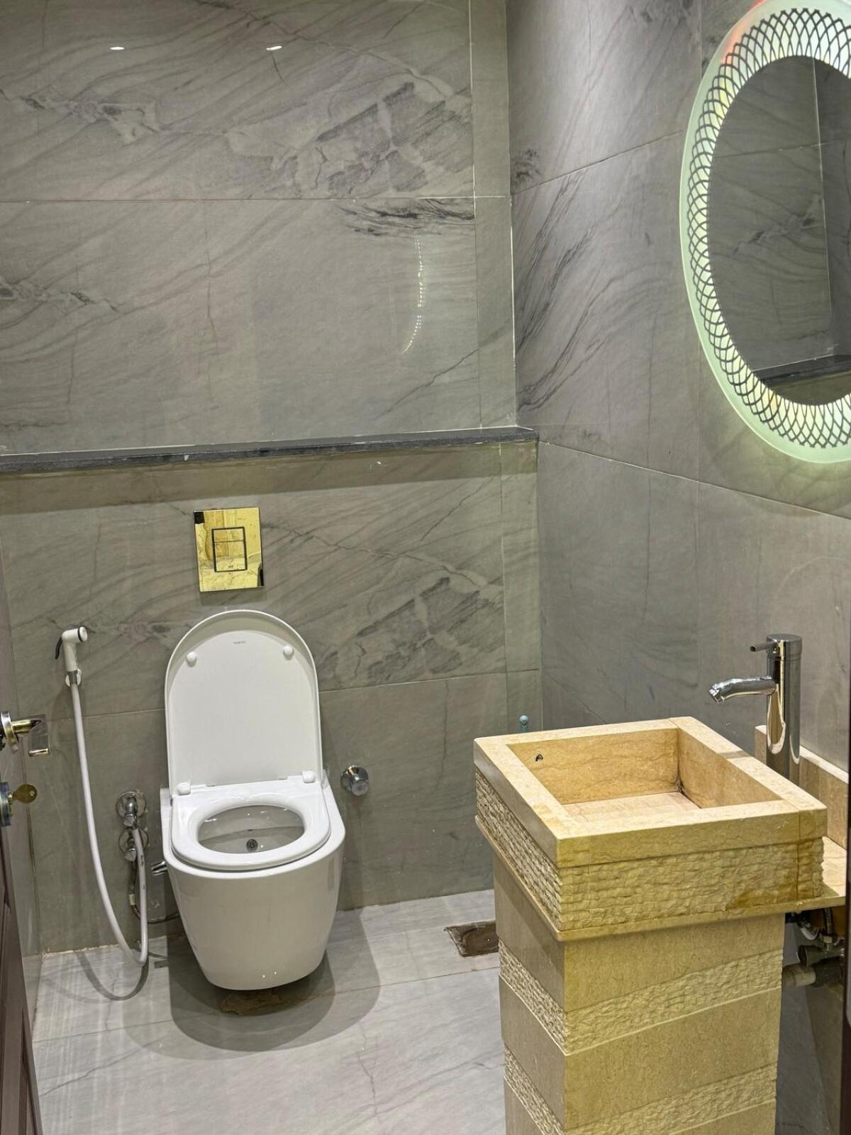 Modern 3br Ideal For Families And Businesses Appartamento *